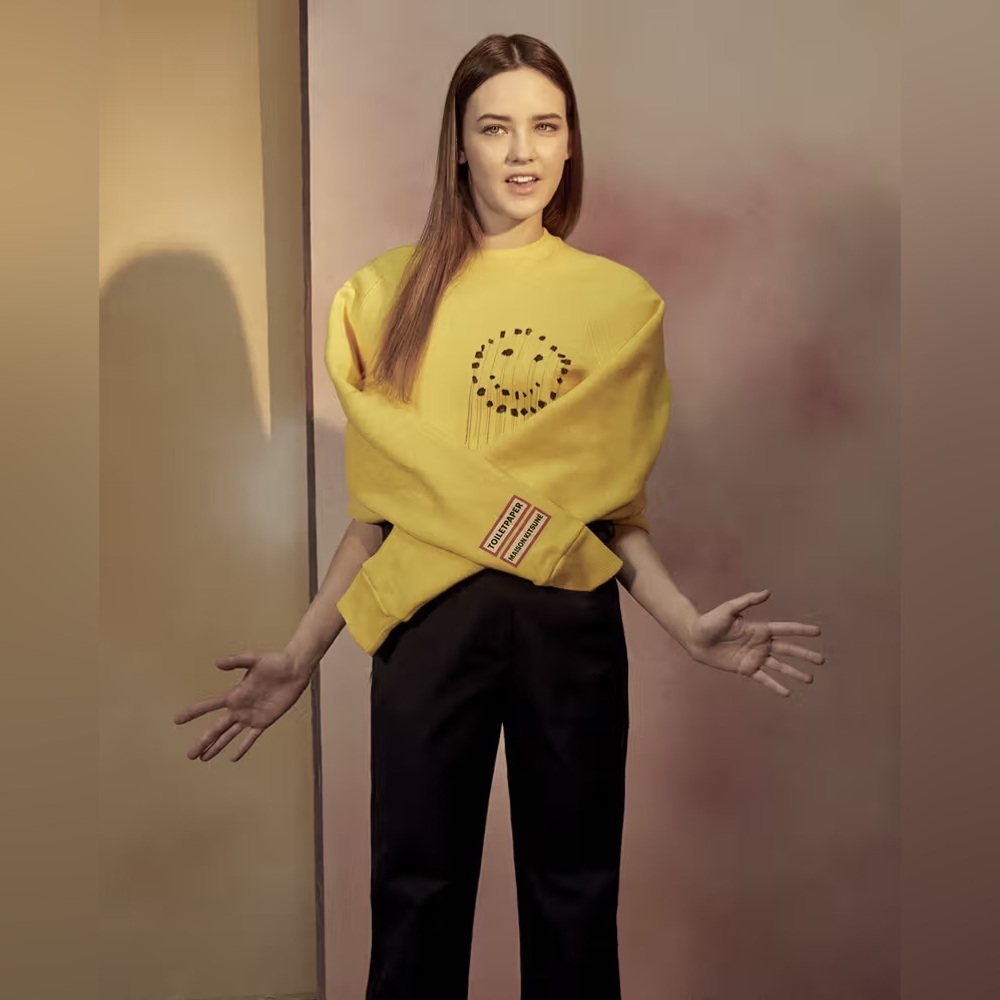MAISON KITSUNE x TOILETPAPER Limited Edition Crewneck Sweatshirt Smiley Design - Picture 3 of 7